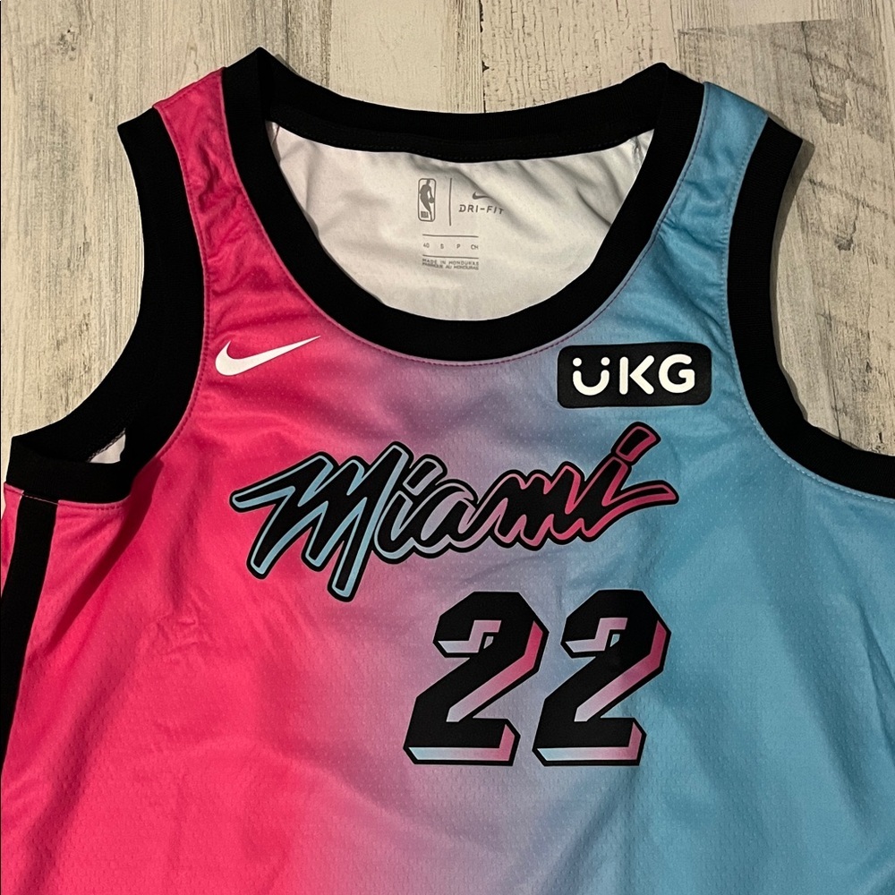 Nike Miami Jimmy Butler Jersey Size Small - Picture 2 of 9